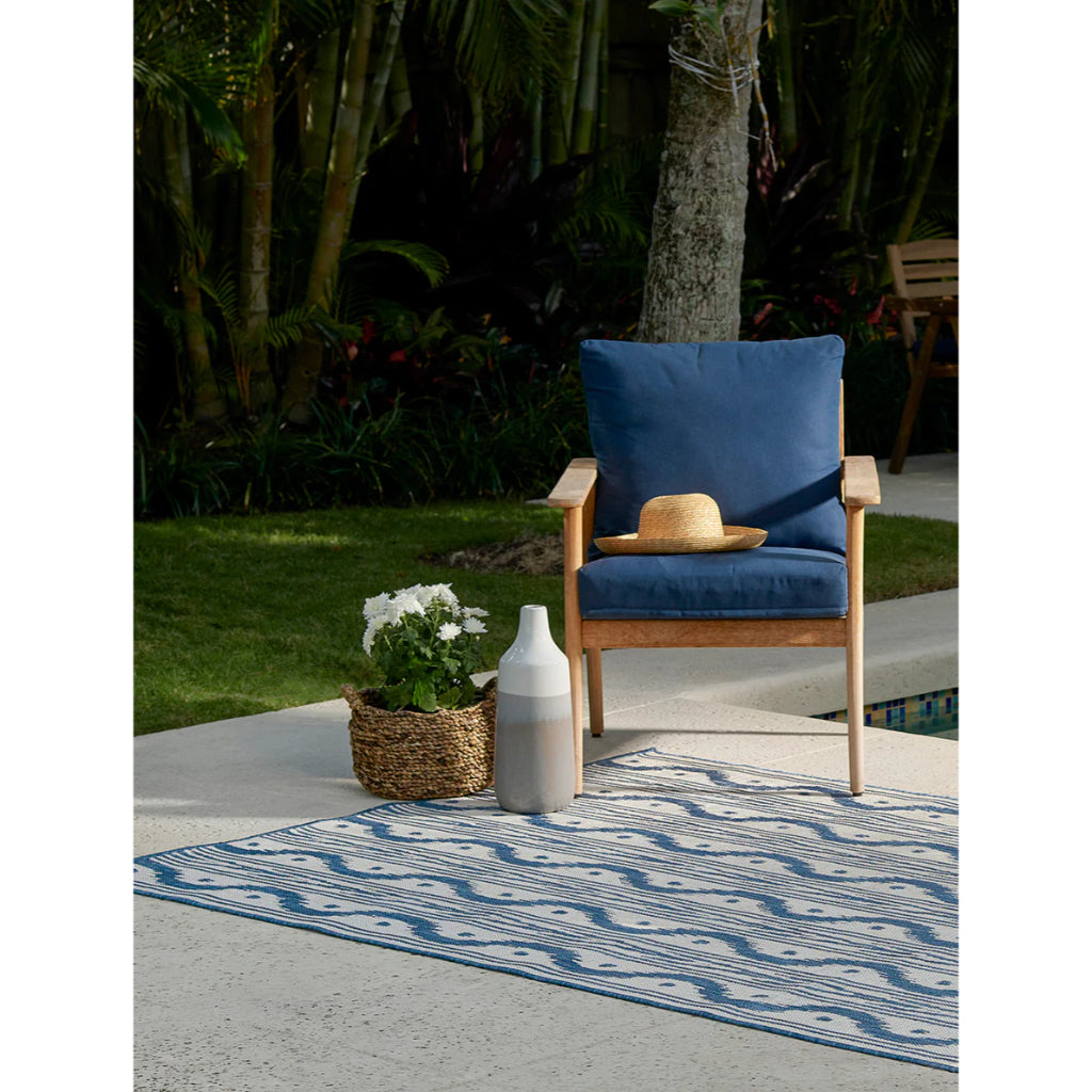 Momeni Riviera RV-05 Blue Rectangle Indoor / Outdoor Power Loomed Area Rug - Stylish &amp; Versatile Washable Living Room, Porch &amp; Patio Rug