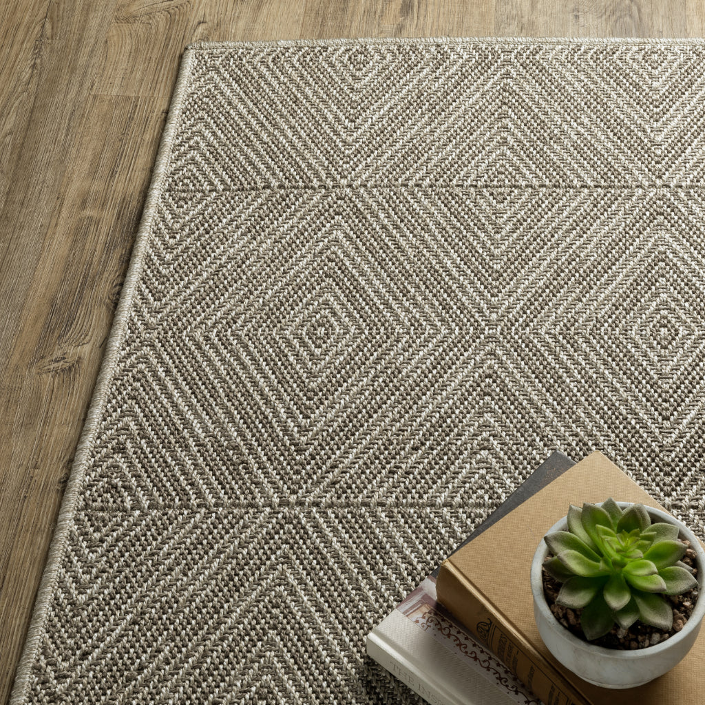 Oriental Weavers Caicos CA08A Gray Rectangle Indoor Area Rug -Easy Care & Stain Resistant Casual Rug-