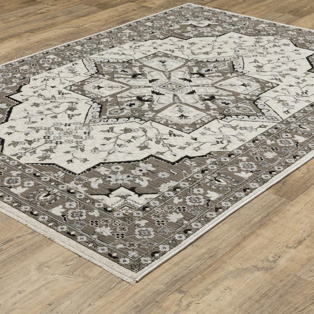 Oriental Weavers Chamberlain CH09A Ivory Rectangle Indoor Area Rug Medallion Pattern-