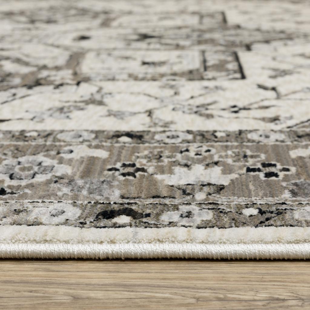 Oriental Weavers Chamberlain CH09A Ivory Rectangle Indoor Area Rug Medallion Pattern-