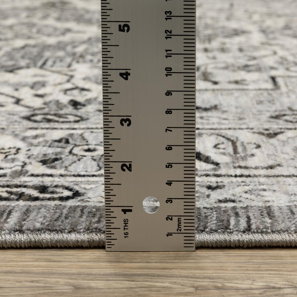 Oriental Weavers Chamberlain CH10L Grey Rectangle Indoor Area Rug Medallion Pattern-