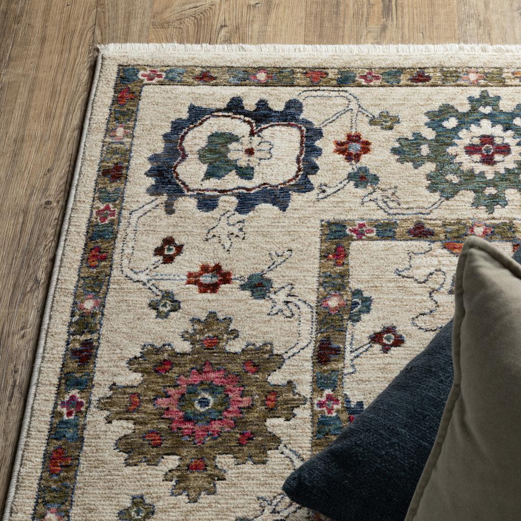 Oriental Weavers Hastings HA01W Ivory Rectangle Indoor Area Rug Floral Pattern-