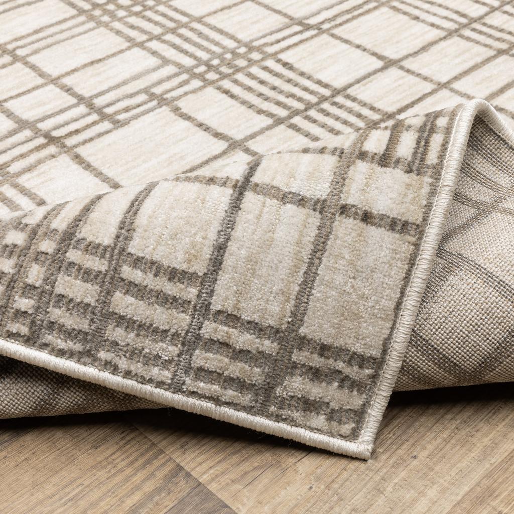 Oriental Weavers Hunter HNT01 Ivory Rectangle Indoor Area Rug Geometric Pattern-