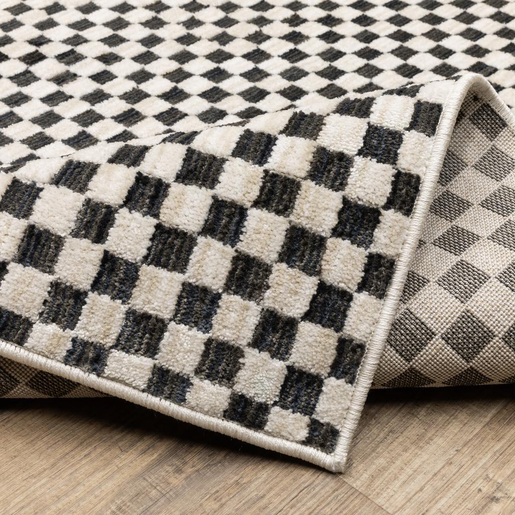 Oriental Weavers Hunter HNT02 Black Rectangle Indoor Runner Geometric Pattern-