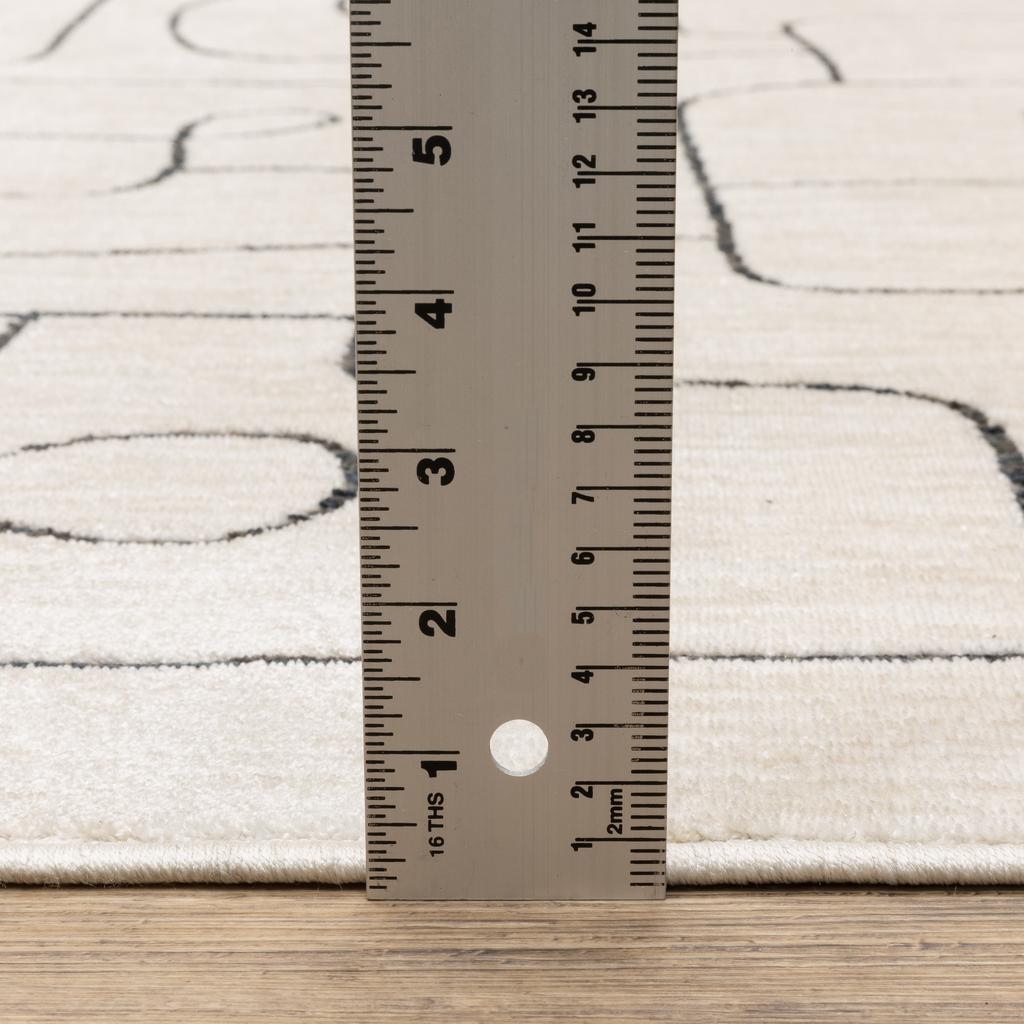 Oriental Weavers Hunter HNT06 Beige Rectangle Indoor Area Rug Abstract Pattern-