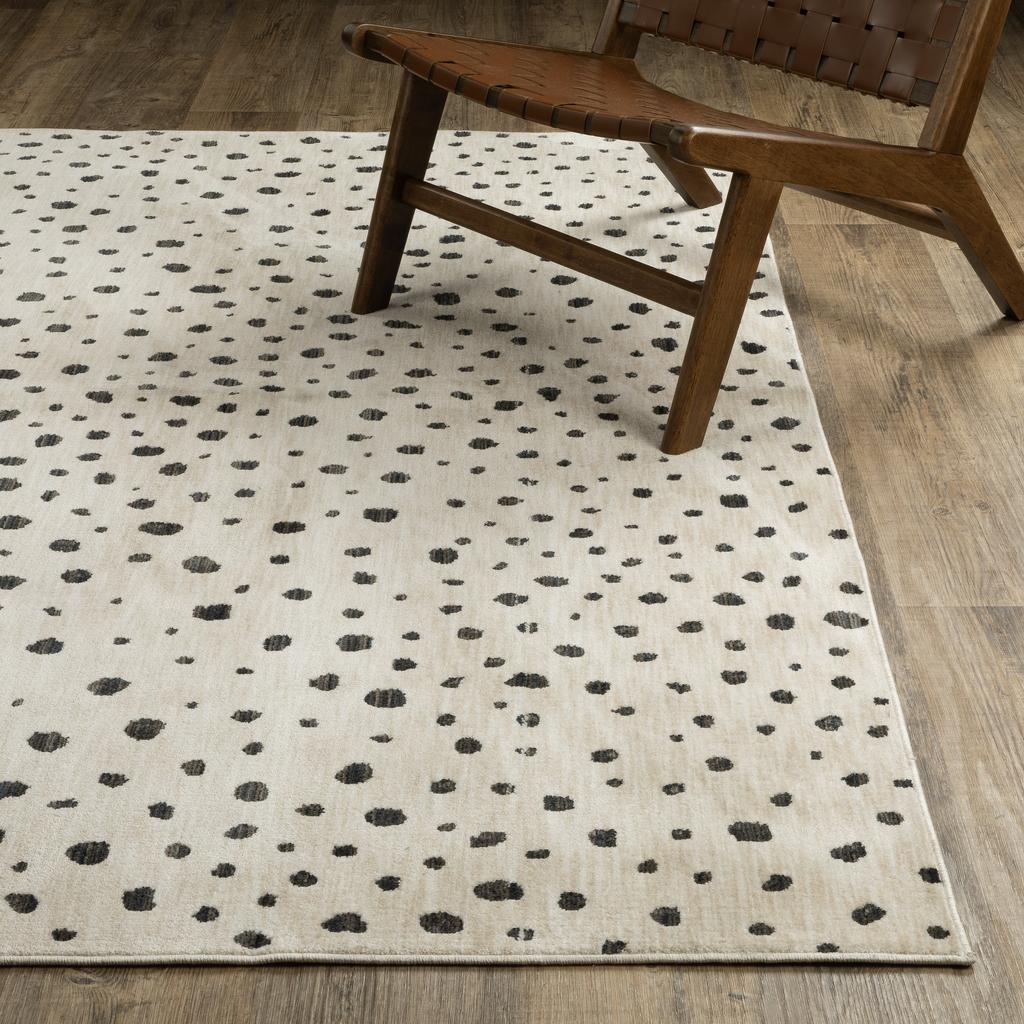 Oriental Weavers Hunter HNT09 Beige Rectangle Indoor Area Rug Dots Pattern-