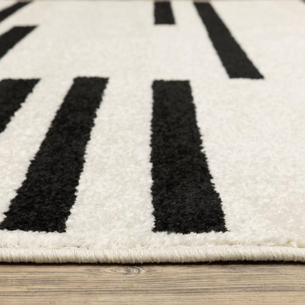 Oriental Weavers Quinn QUI10 Beige Rectangle Indoor Area Rug Abstract Pattern-