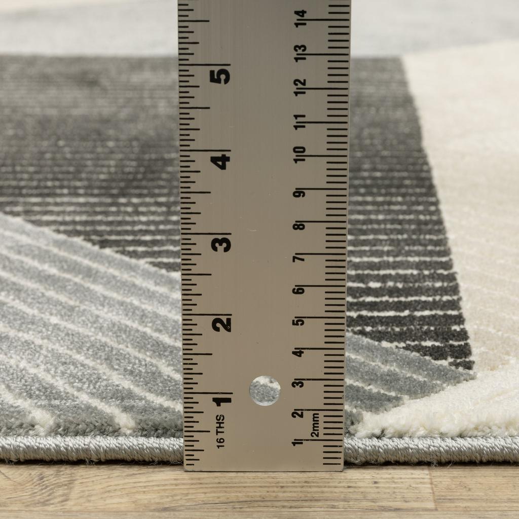 Oriental Weavers Raylan RAY07 Ivory Rectangle Indoor Area Rug Geometric Pattern-