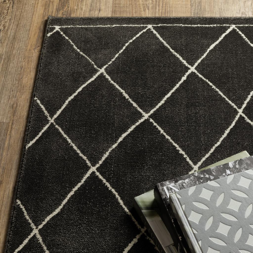 Oriental Weavers Raylan RAY12 Black Rectangle Indoor Area Rug Lattice Pattern-
