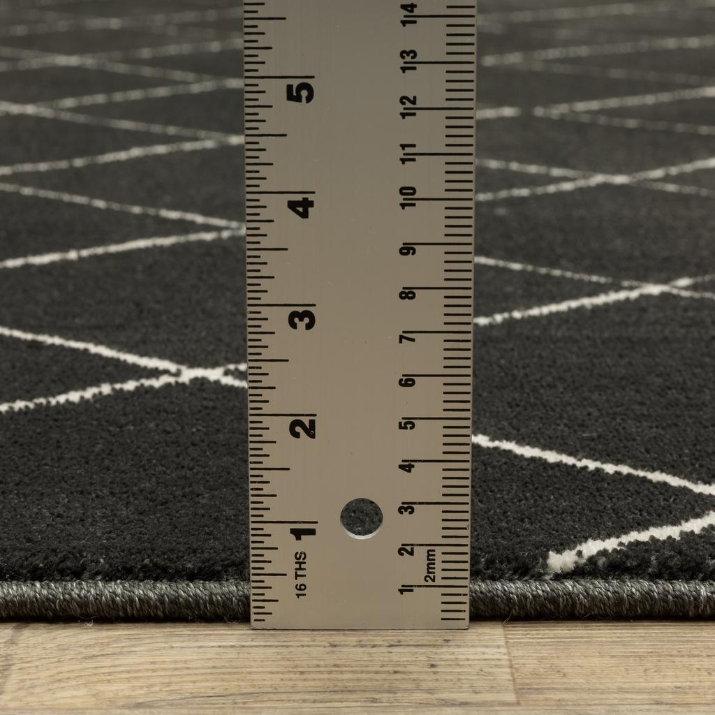 Oriental Weavers Raylan RAY12 Black Rectangle Indoor Area Rug Lattice Pattern-
