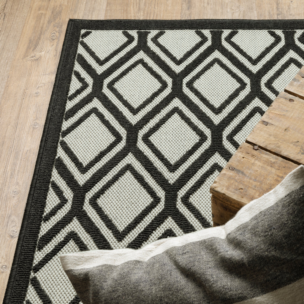 Oriental Weavers Torrey 4151G Light Grey/Black Rectangle Indoor / Outdoor Runner - Stain Resistant Machine Made Entryway & Hallway Runner with Geometric Pattern-