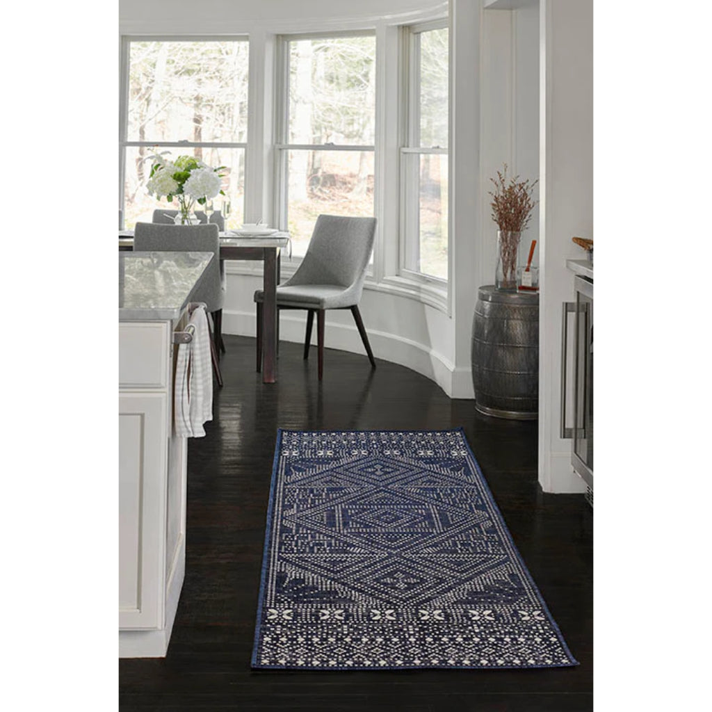 Momeni Riviera RV-03 Navy Rectangle Indoor / Outdoor Power Loomed Runner - Trendy &amp; Versatile Washable Living Room, Porch &amp; Patio Runner