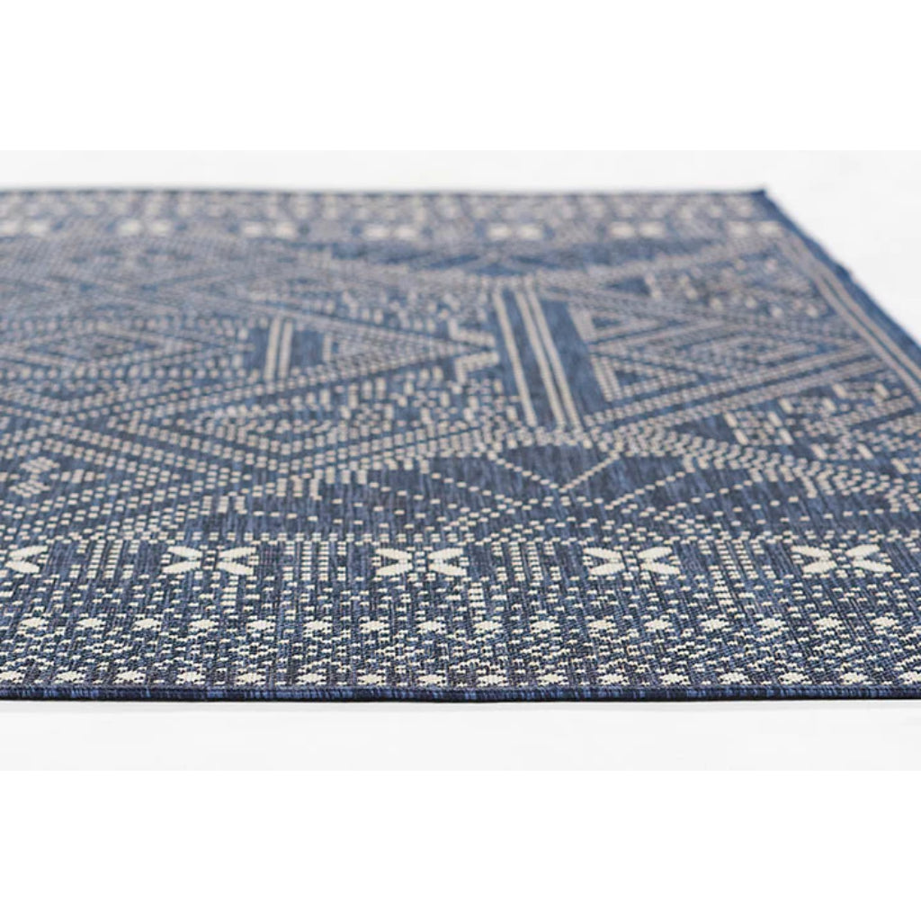 Momeni Riviera RV-03 Navy Rectangle Indoor / Outdoor Power Loomed Runner - Trendy &amp; Versatile Washable Living Room, Porch &amp; Patio Runner