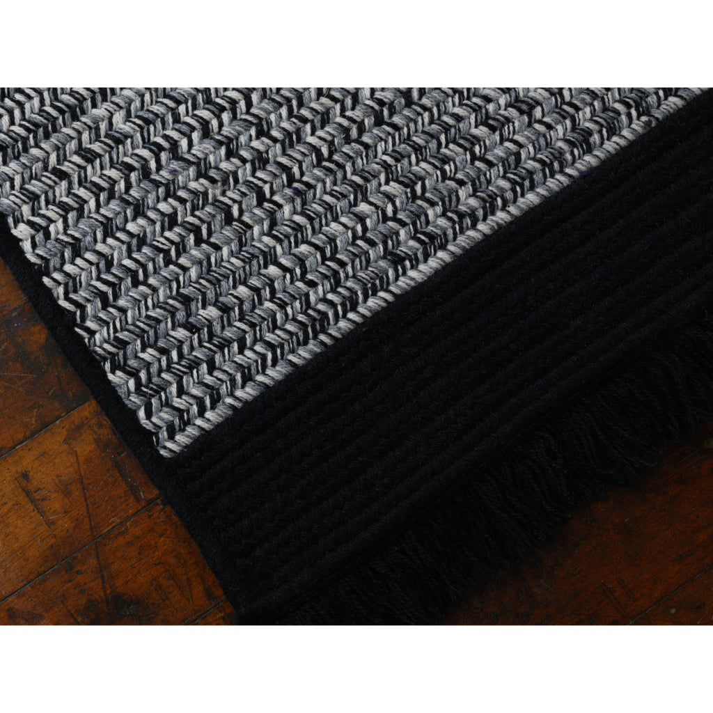 Colonial Mills Santa Cruz Black Rectangle Indoor Area Rug - Cozy and Elegant Reversible Rug Made of Wool