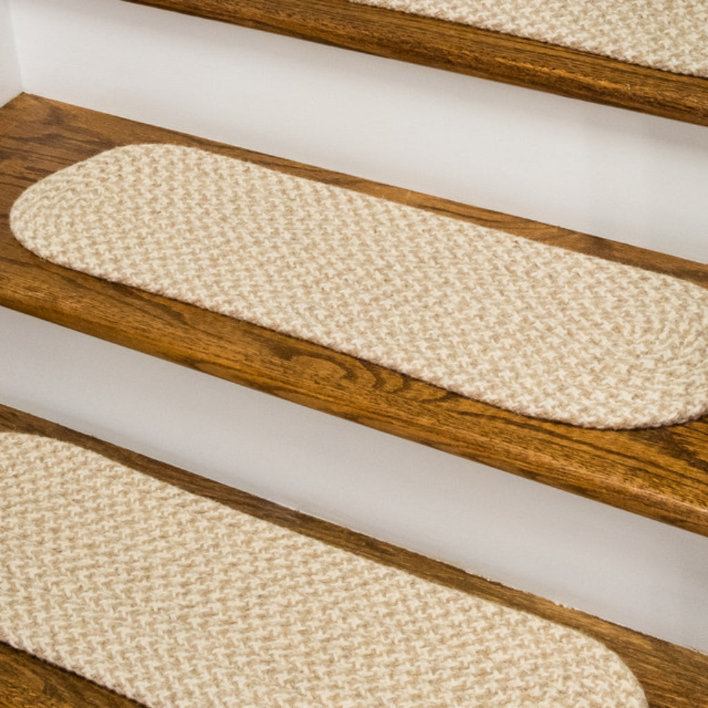 Colonial Mills Woven Natural Houndstooth Beige Oval Indoor Stair Tread - Trendy Reversible Stair Tread Made of All-Natural Wool