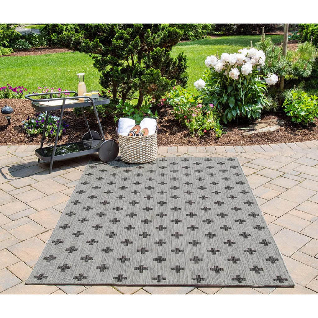 Momeni Villa VI-01 Umbria Grey Rectangle Indoor / Outdoor Area Rug - Stylish All-Weather Patio &amp; Living Room Rug with Cross Pattern Design