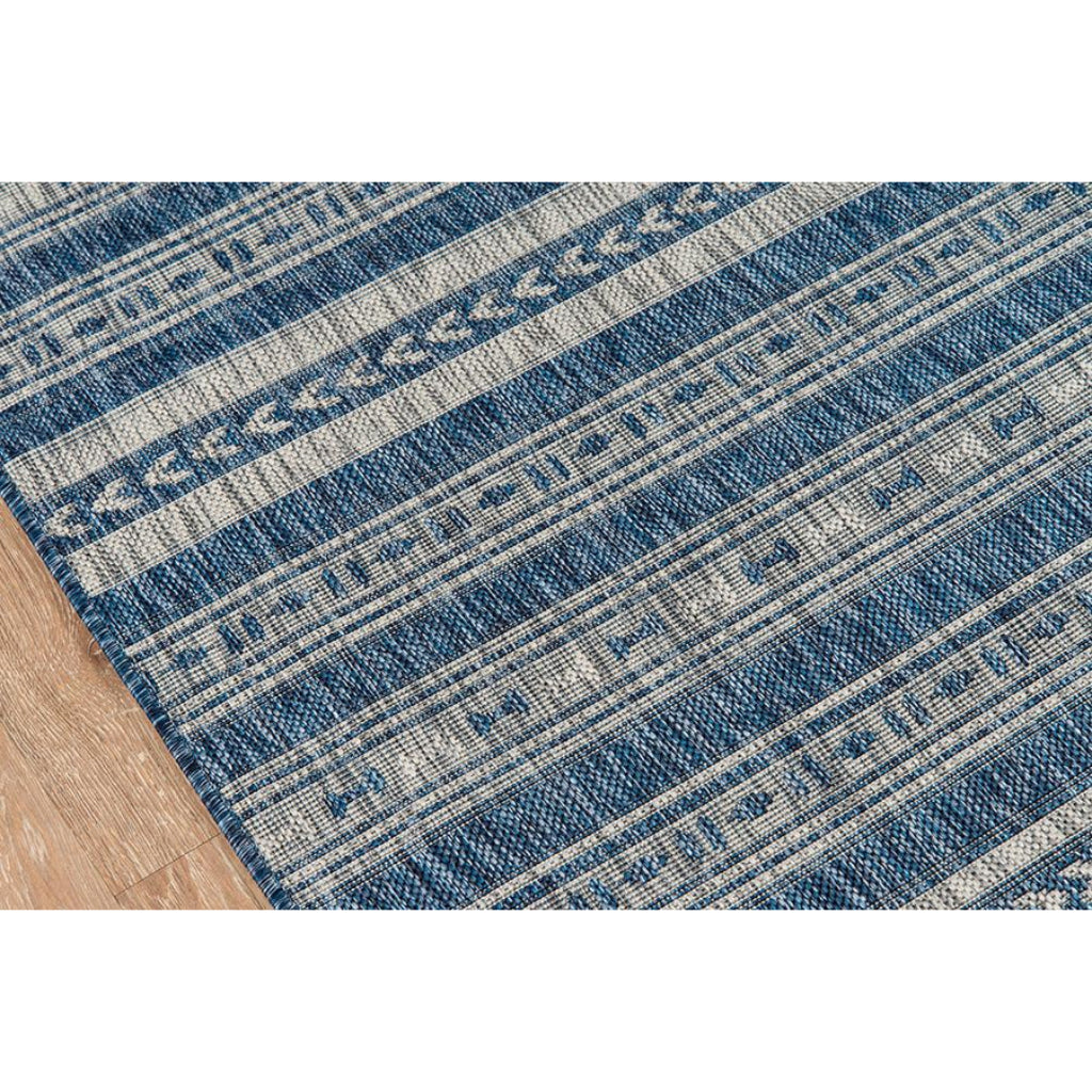 Momeni Villa VI-04 Tuscany Blue Rectangle Indoor / Outdoor Runner - Stylish All-Weather Hallway &amp; Patio Runner with Tribal Design