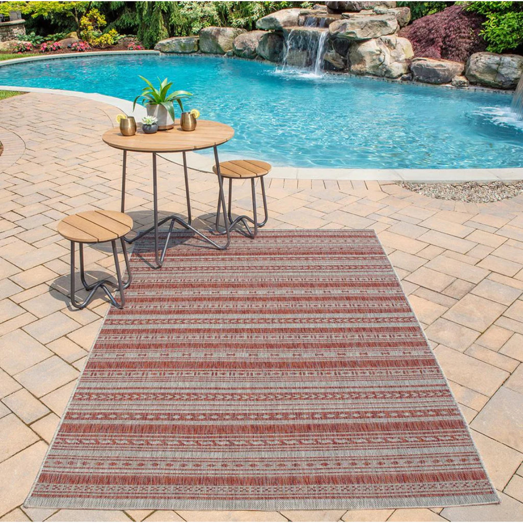 Momeni Villa VI-04 Tuscany Copper Rectangle Indoor / Outdoor Area Rug - Cozy All-Weather Patio & Living Room Rug with Tribal Design-