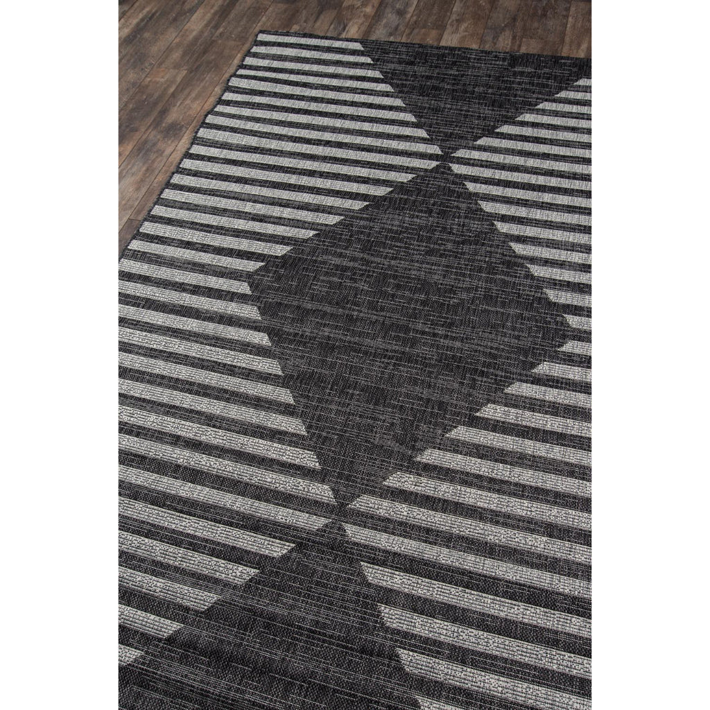 Momeni Villa VI-07 Cavallo Charcoal Rectangle Indoor / Outdoor Runner - Elegant All-Weather Hallway &amp; Patio Runner with Geometric Design