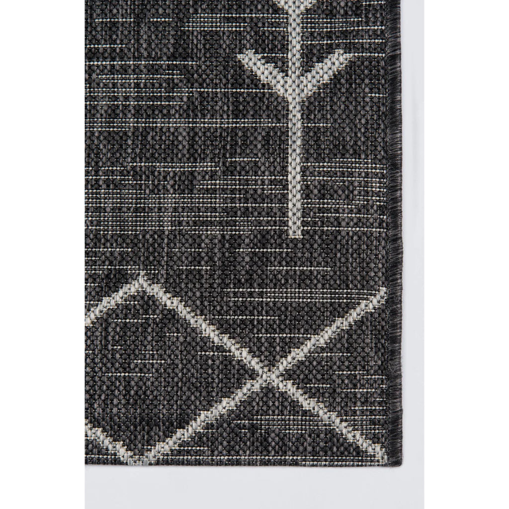 Momeni Villa VI-08 Monaco Charcoal Rectangle Indoor / Outdoor Area Rug - Stylish All-Weather Patio &amp; Living Room Rug with Tribal Design