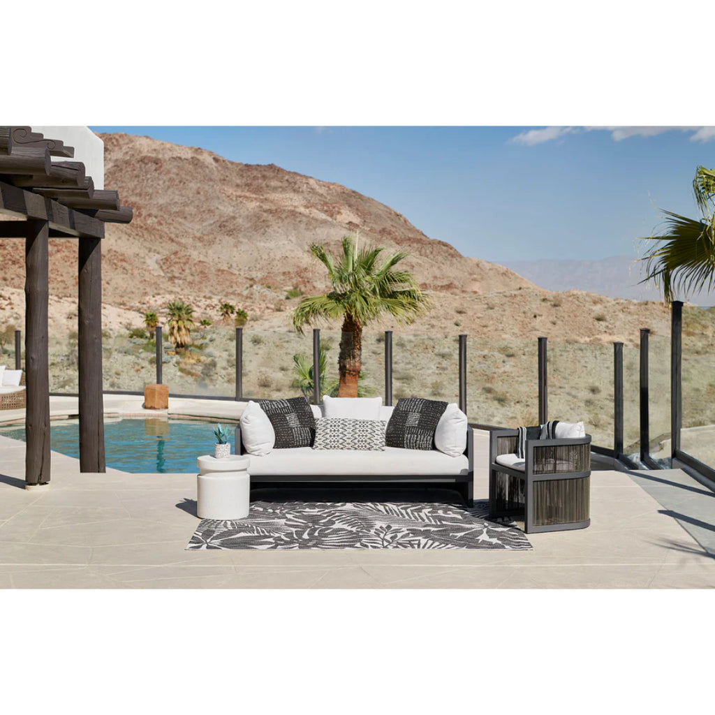 Momeni Villa VI-13 Salerno Charcoal Rectangle Indoor / Outdoor Area Rug &amp; Runner - Stylish All-Weather Patio &amp; Living Rug with Floral Design