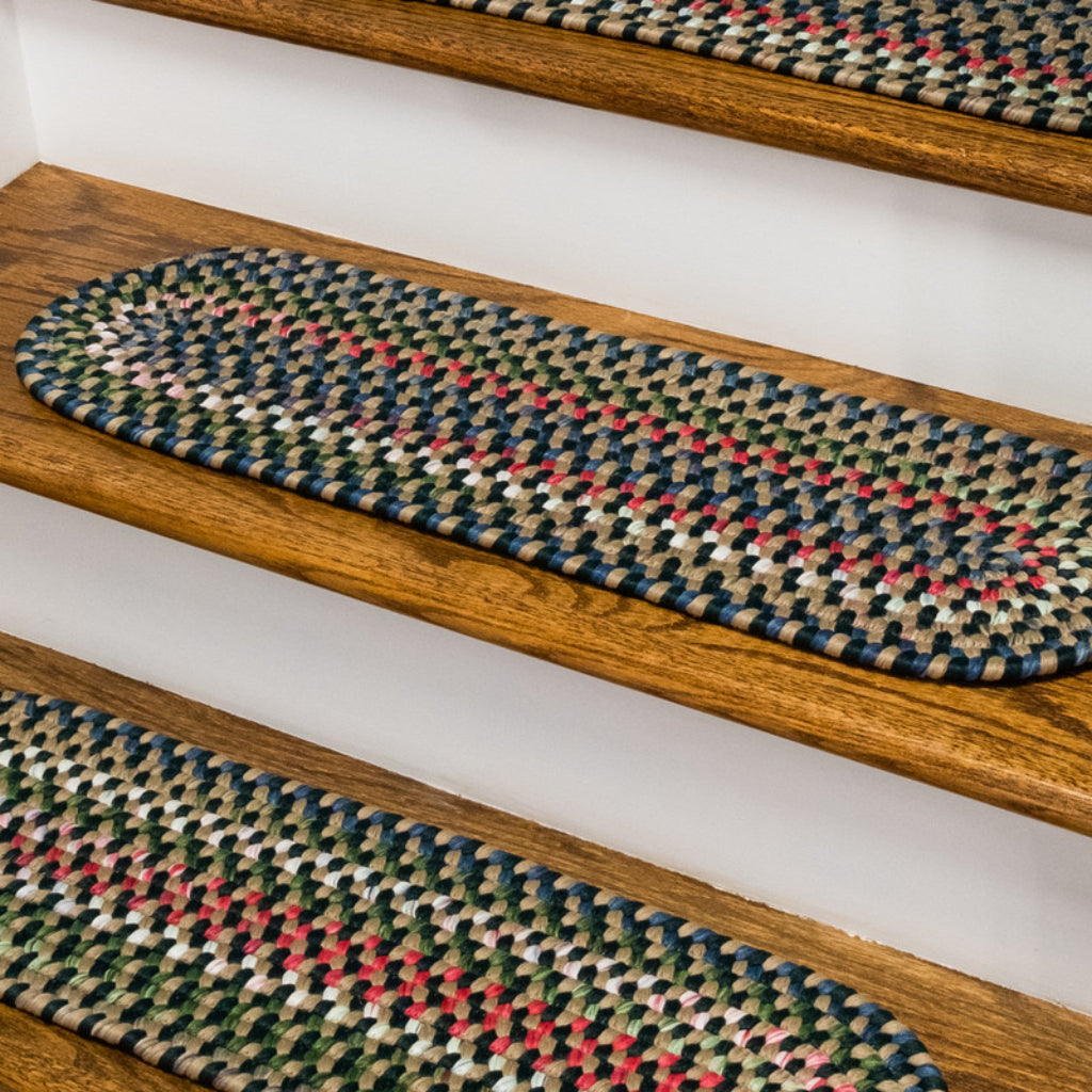 Colonial Mills Wayland Green Indoor Reversible Stair Tread - Stylish &amp; Cozy Handmade Rug Made of Nylon