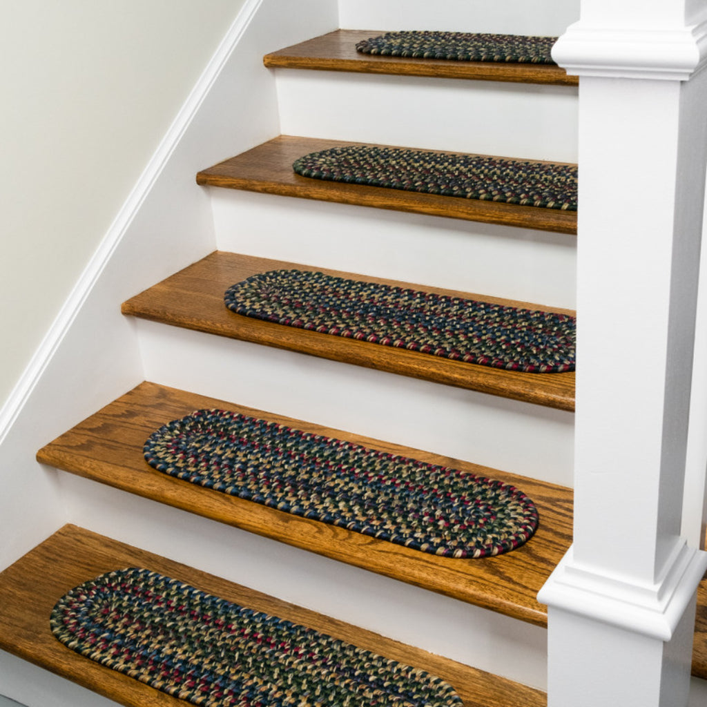 Colonial Mills Worley Dark Green Oval Indoor Reversible Stair Tread - Trendy Braided Rug with Rustic Farmhouse Design