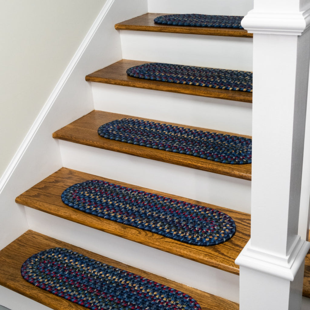 Colonial Mills Worley Navy Oval Indoor Reversible Stair Tread - Exquisite Braided Rug with Rustic Farmhouse Design