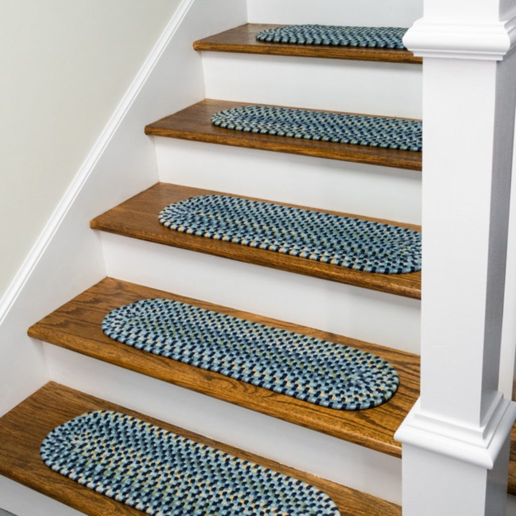 Colonial Mills Charlesgate Blue Handmade Oval Indoor Stair Tread - Trendy Braided Stair Tread with Modern Casual Design