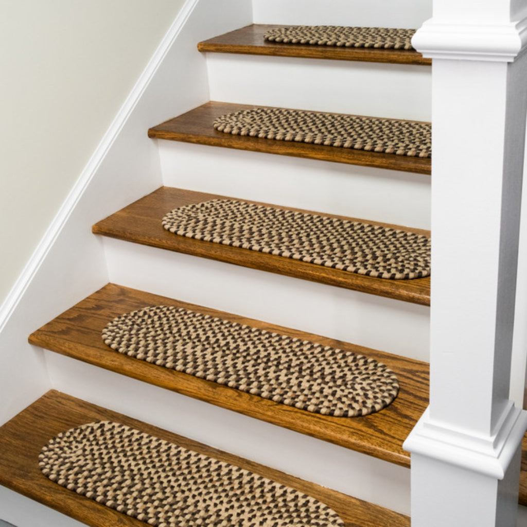 Colonial Mills Charlesgate Brown Handmade Oval Indoor Stair Tread - Durable Braided Stair Tread with Modern Casual Design
