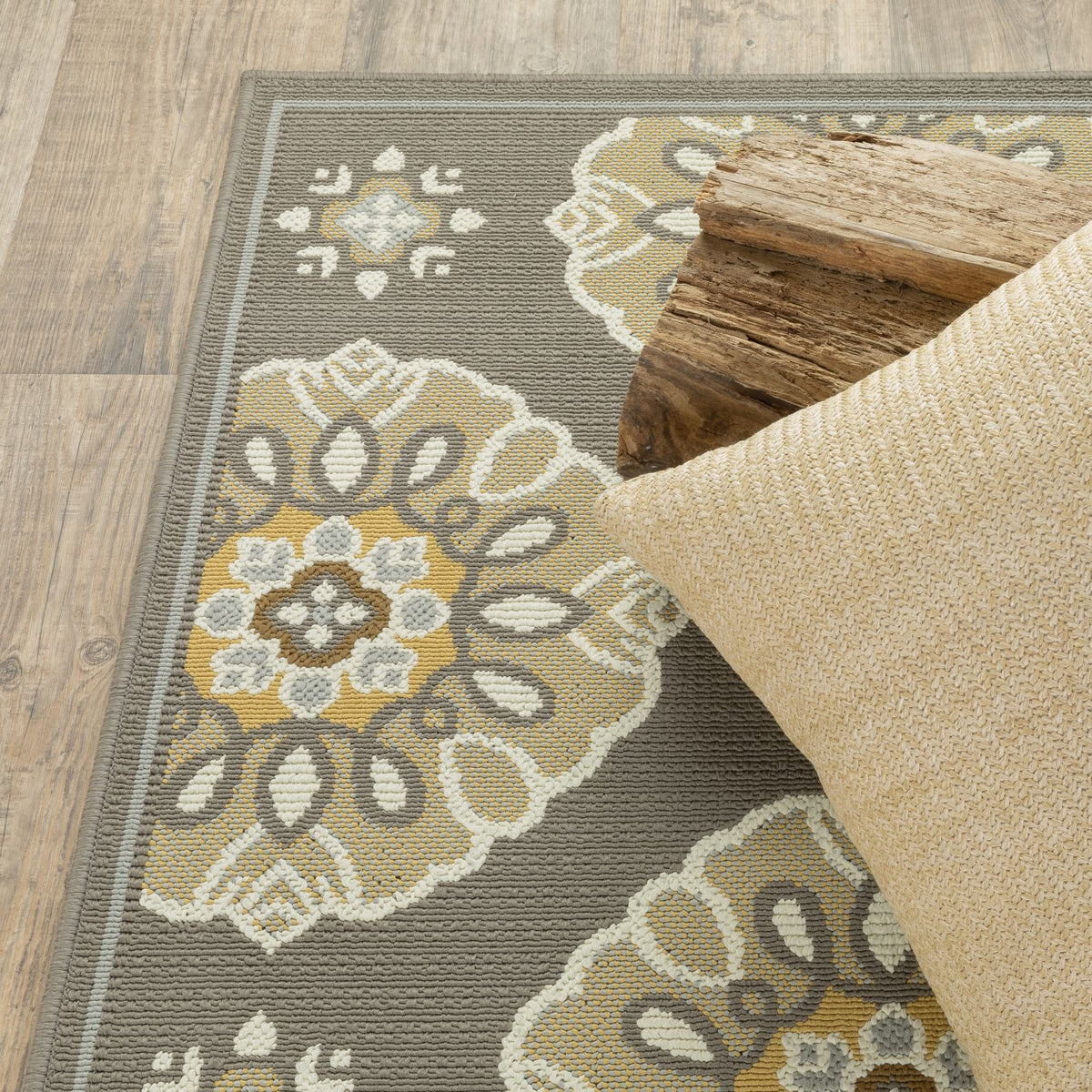 Oriental Weavers Bali 5863N Grey/Gold Rectangle Indoor / Outdoor Runner - Trendy Stain Resistant Machine Made Entryway &amp; Hallway Runner with Floral Pattern