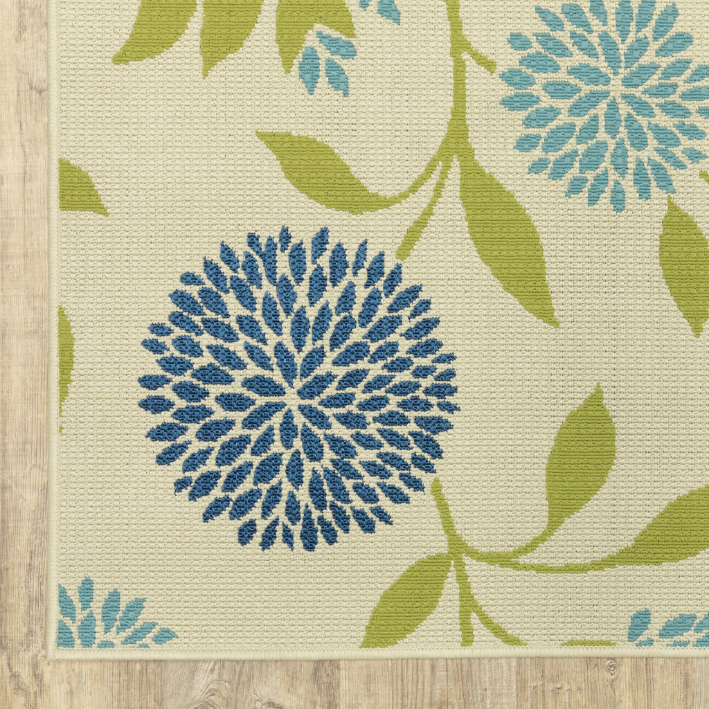 Oriental Weavers Caspian 8327Y Ivory/Green Rectangle Indoor / Outdoor Runner - Durable Stain Resistant Machine Made Entryway &amp; Hallway Runner with Floral Pattern