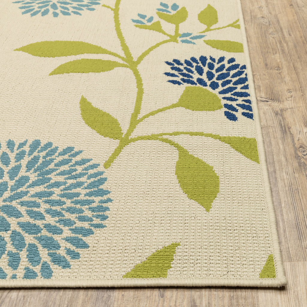 Oriental Weavers Caspian 8327Y Ivory/Green Rectangle Indoor / Outdoor Area Rug - Durable Stain Resistant Machine Made Patio Rug with Floral Pattern