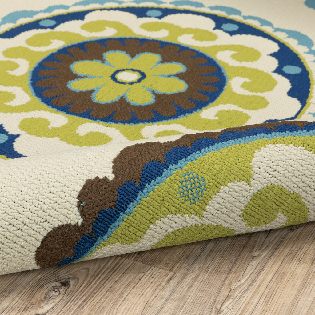 Oriental Weavers Caspian 859J6 Ivory/Green Rectangle Indoor / Outdoor Runner - Durable Stain Resistant Machine Made Entryway &amp; Hallway Runner with Medallion Pattern