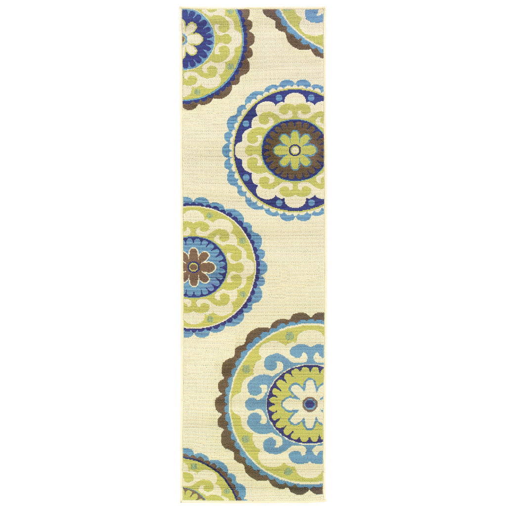 Oriental Weavers Caspian 859J6 Ivory/Green Rectangle Indoor / Outdoor Runner - Durable Stain Resistant Machine Made Entryway &amp; Hallway Runner with Medallion Pattern