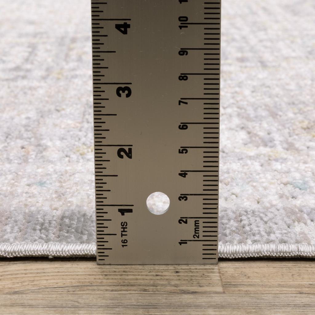 Oriental Weavers Cavett CAV02 Gray Rectangle Indoor Runner Medallion Pattern-