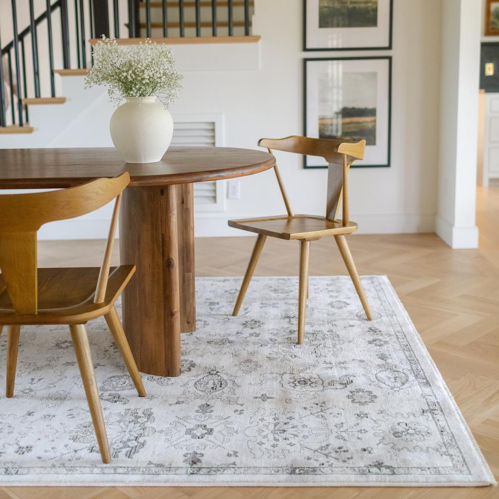 Oriental Weavers Chamberlain CH06B Ivory Rectangle Indoor Area Rug Oriental Pattern-