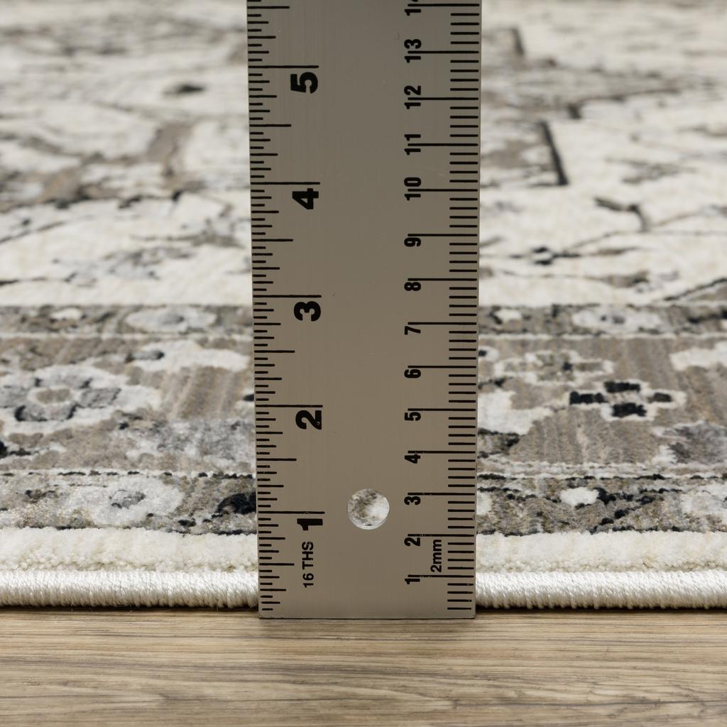 Oriental Weavers Chamberlain CH09A Ivory Rectangle Indoor Runner Medallion Pattern-