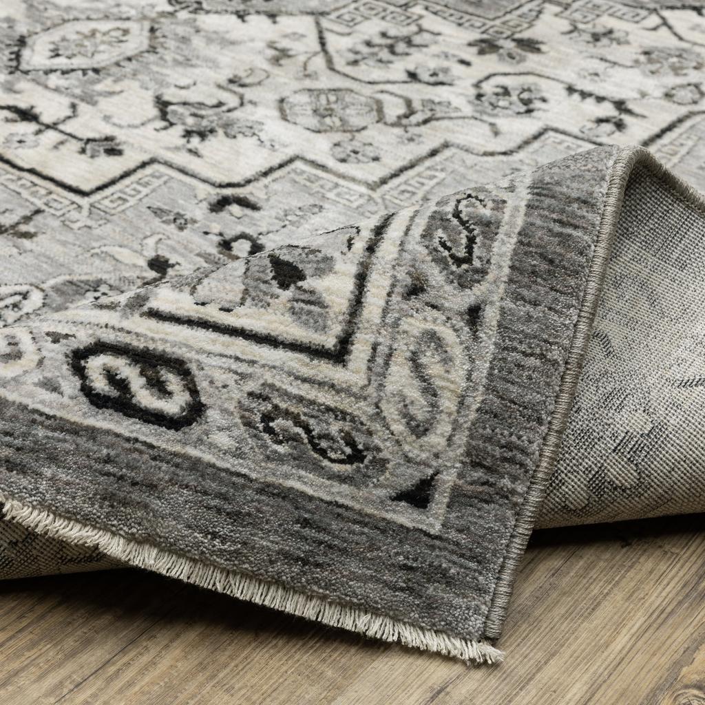 Oriental Weavers Chamberlain CH10L Grey Rectangle Indoor Area Rug Medallion Pattern-