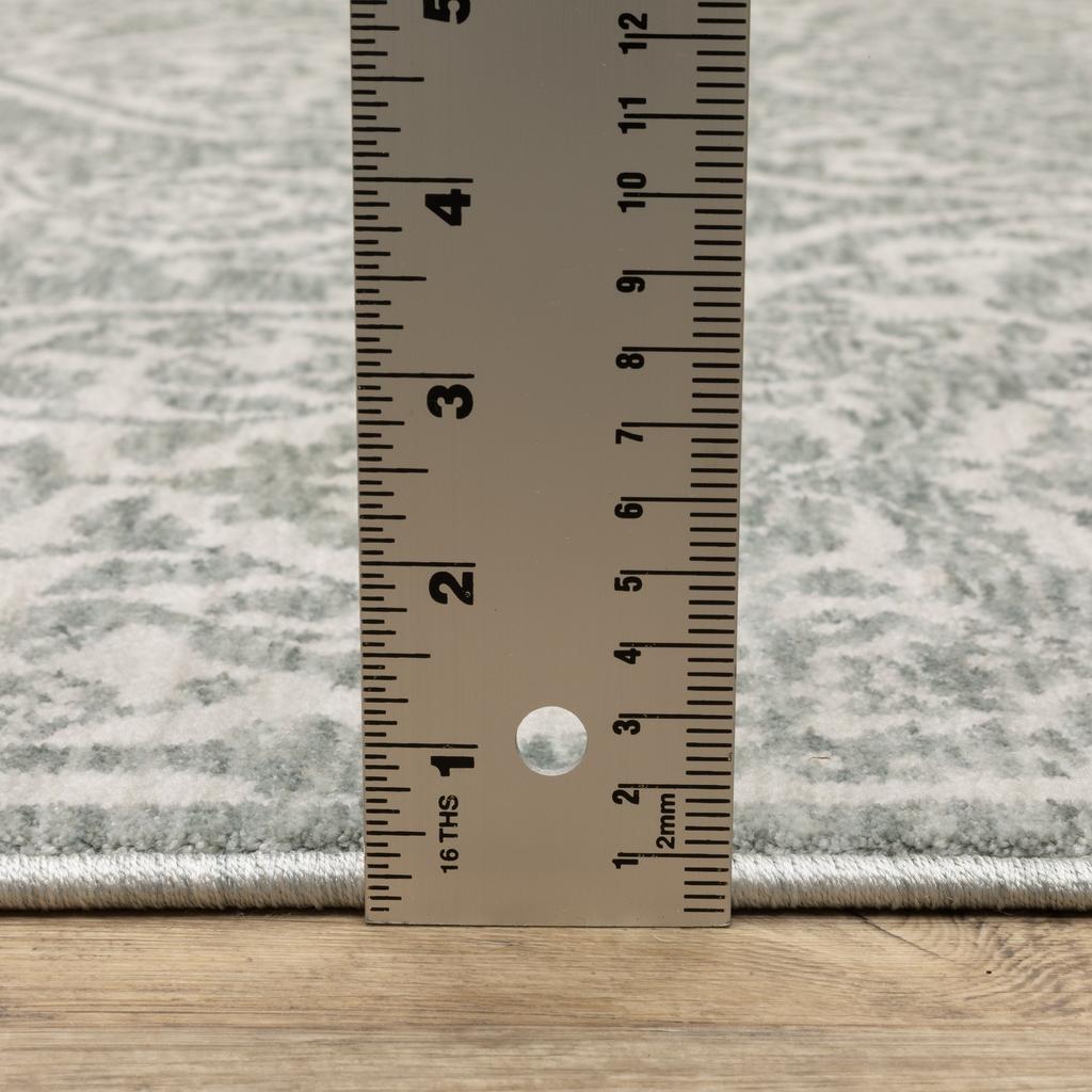 Oriental Weavers Echo ECH02 Green Rectangle Indoor Area Rug Medallion Pattern-