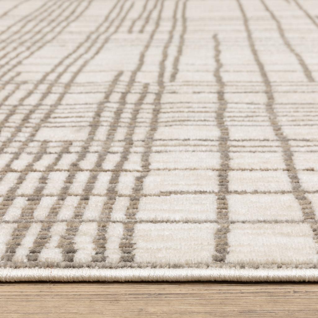 Oriental Weavers Hunter HNT01 Ivory Rectangle Indoor Area Rug Geometric Pattern-