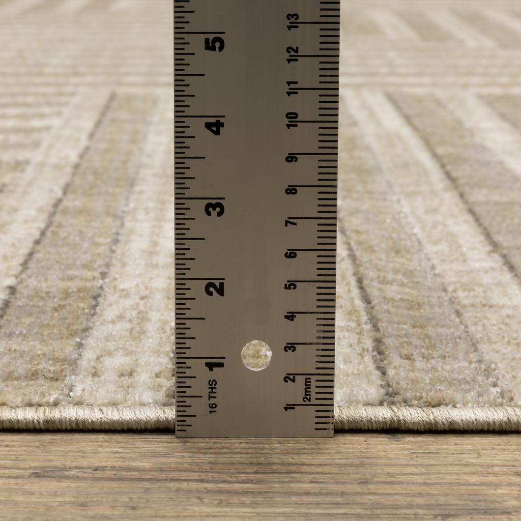 Oriental Weavers Hunter HNT03 Beige Rectangle Indoor Area Rug Geometric Pattern-