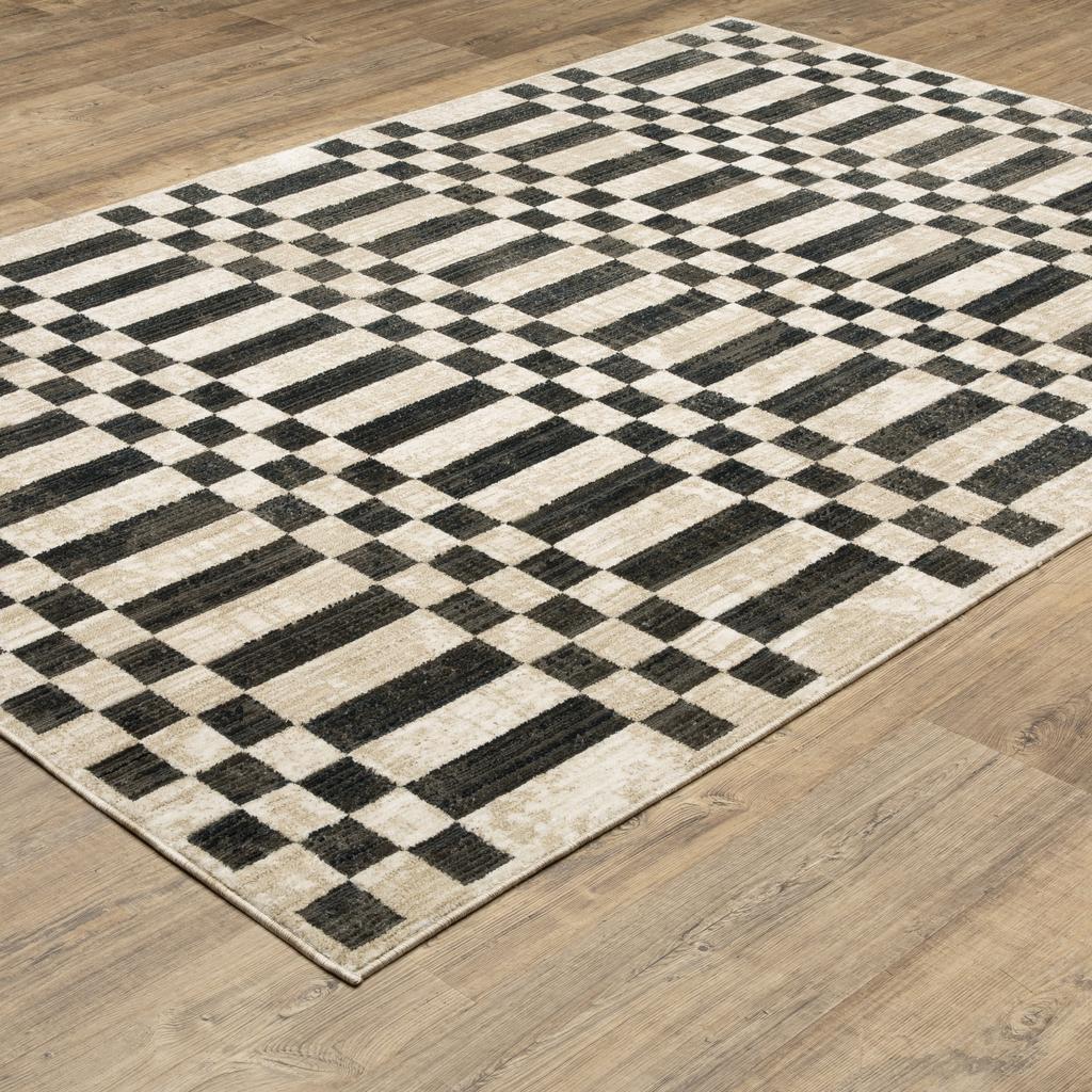 Oriental Weavers Hunter HNT10 Beige Rectangle Indoor Area Rug Geometric Pattern-