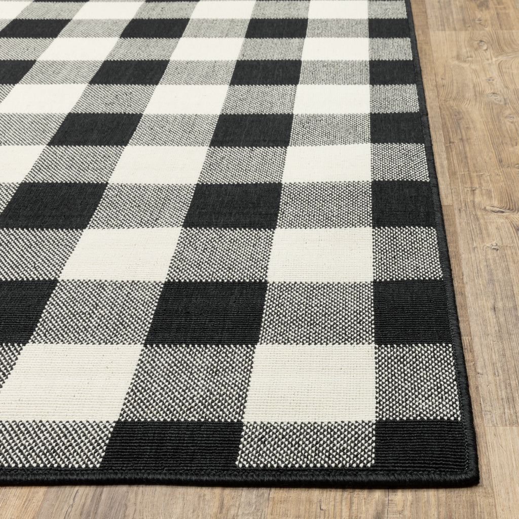 Oriental Weavers Marina 1932K Black/Ivory Rectangle Indoor / Outdoor Area Rug - Stain Resistant Machine Made Patio Rug with Geometric Pattern