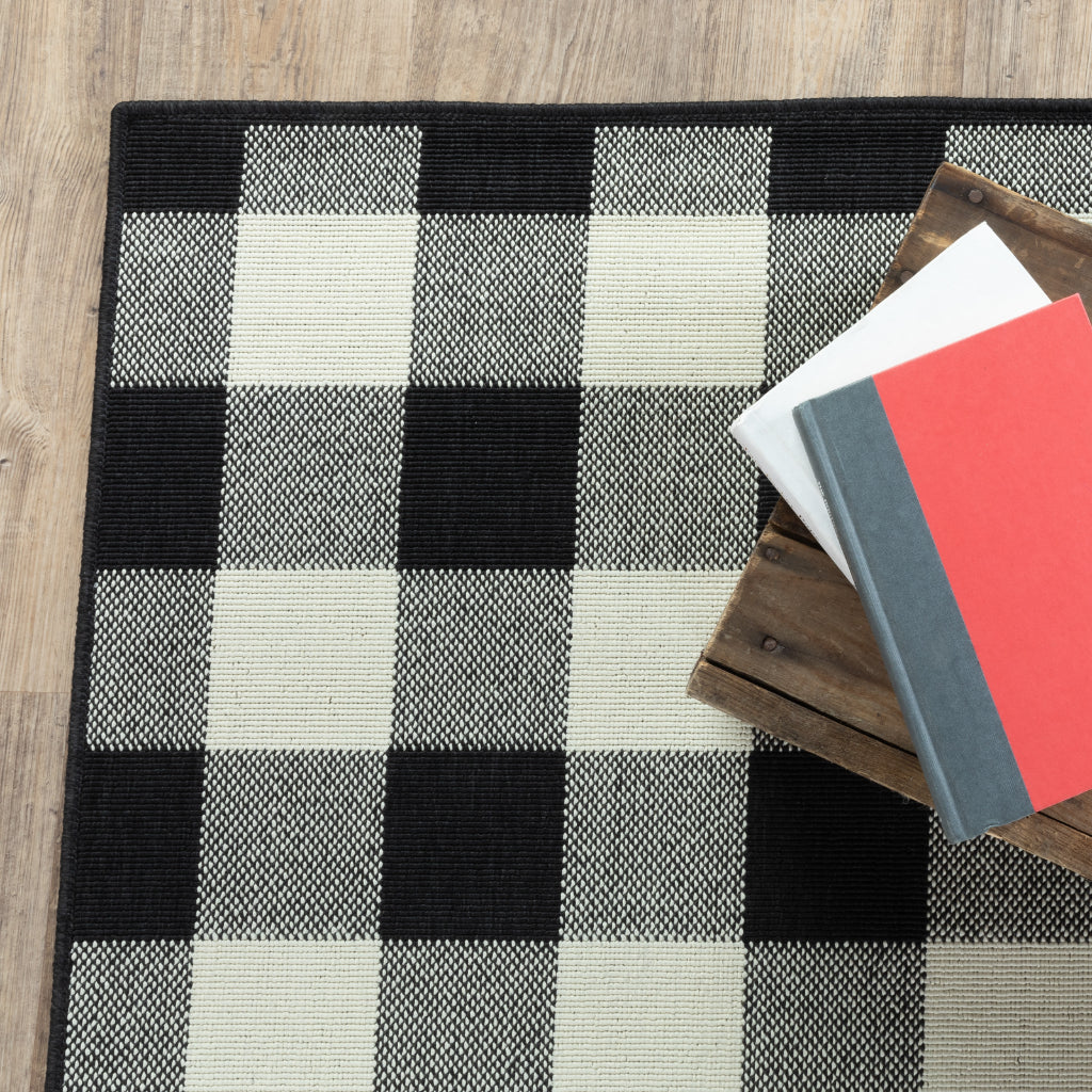 Oriental Weavers Marina 1932K Black/Ivory Rectangle Indoor / Outdoor Area Rug - Stain Resistant Machine Made Patio Rug with Geometric Pattern