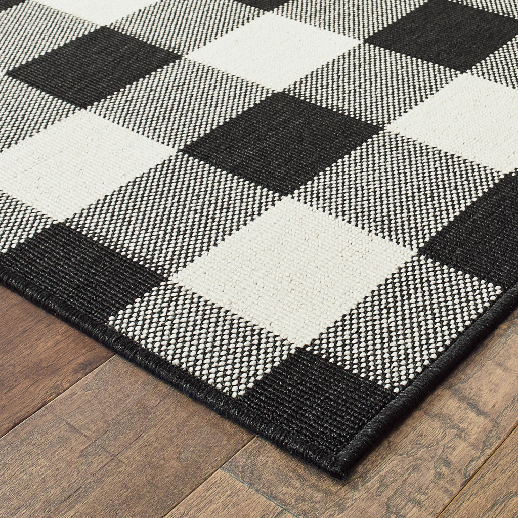Oriental Weavers Marina 1932K Black/Ivory Rectangle Indoor / Outdoor Area Rug - Stain Resistant Machine Made Patio Rug with Geometric Pattern