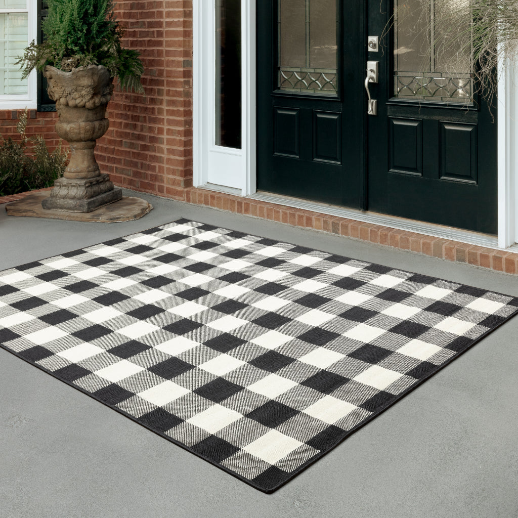 Oriental Weavers Marina 1932K Black/Ivory Rectangle Indoor / Outdoor Area Rug - Stain Resistant Machine Made Patio Rug with Geometric Pattern