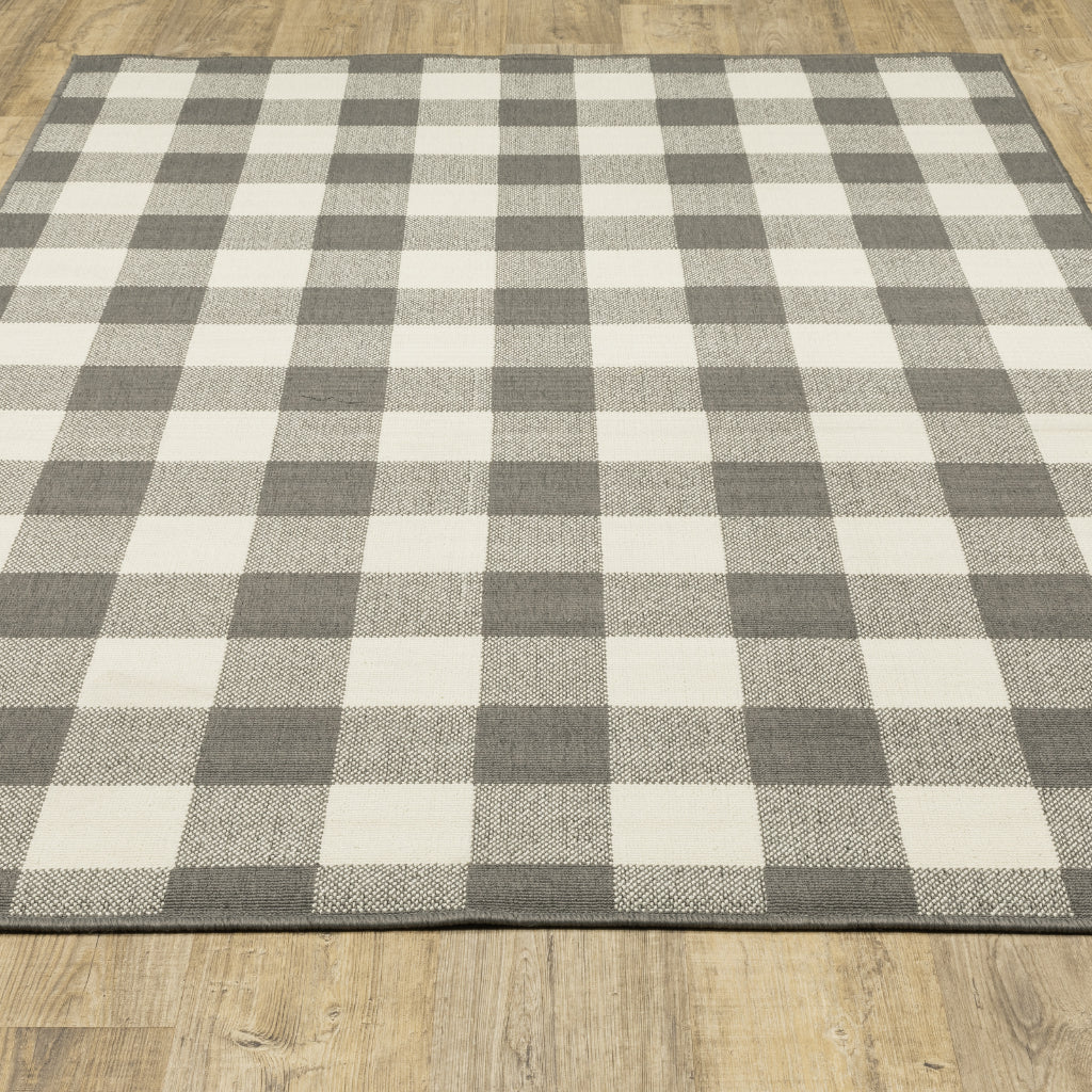 Oriental Weavers Marina 2598W Grey/Ivory Rectangle Indoor / Outdoor Area Rug - Stain Resistant Machine Made Patio Rug with Geometric Pattern
