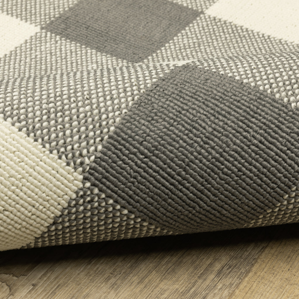 Oriental Weavers Marina 2598W Grey/Ivory Rectangle Indoor / Outdoor Area Rug - Stain Resistant Machine Made Patio Rug with Geometric Pattern