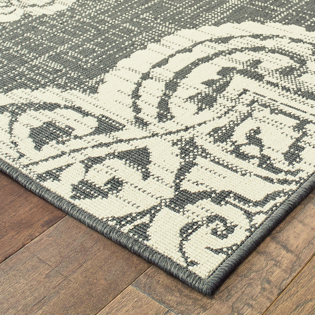 Oriental Weavers Marina 5929E Grey/Ivory Rectangle Indoor / Outdoor Runner - Stain Resistant Machine Made Entryway &amp; Hallway Runner with Medallion Pattern